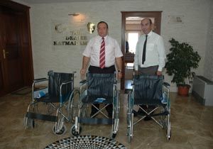 Demre Kaymakaml ndan Engelli Vatandalara Tekerlekli Sandalye